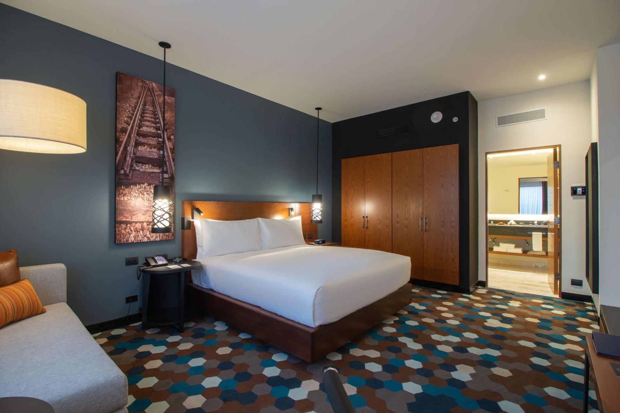 Doubletree By Hilton Celaya Celaya  Exteriér fotografie